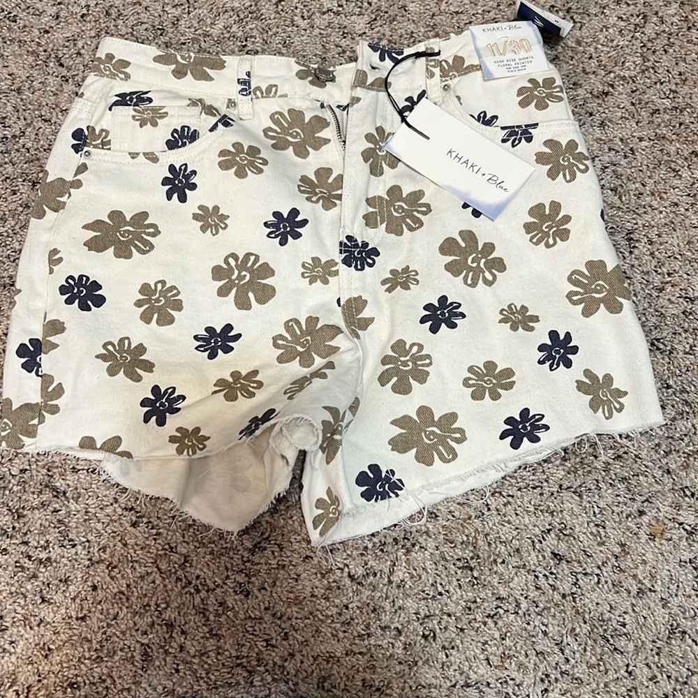 Flower shorts